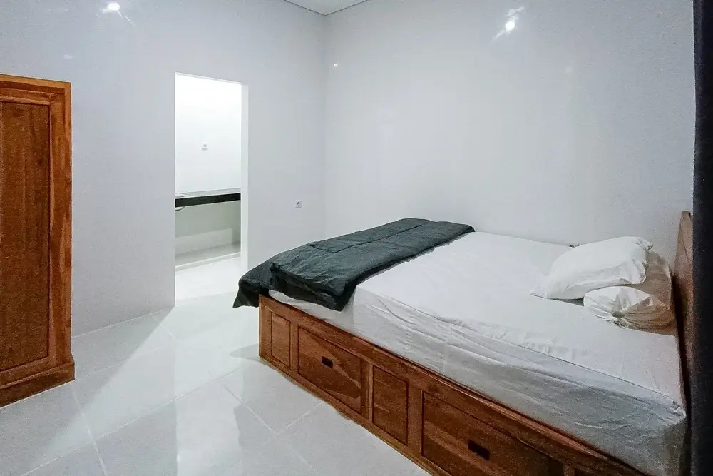 Widi Guest House near GWK Mitra RedDoorz — фото
