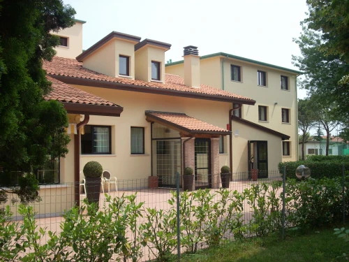 2 Bedrooms Triple Apartment