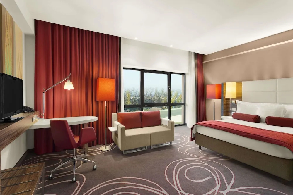 Double Junior Suite (full double bed)
