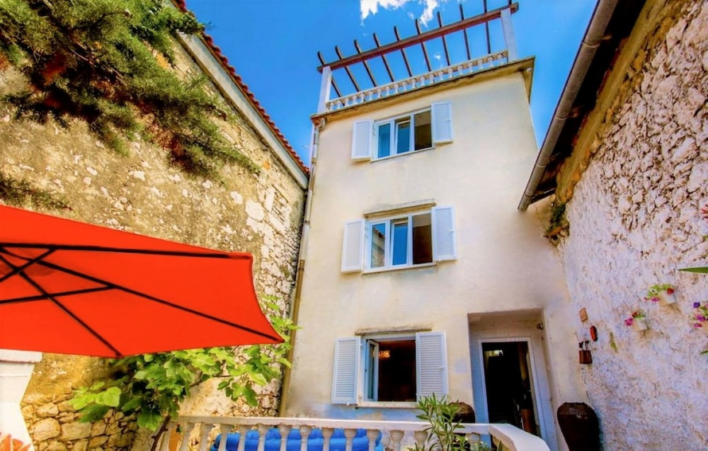 House Panorama House