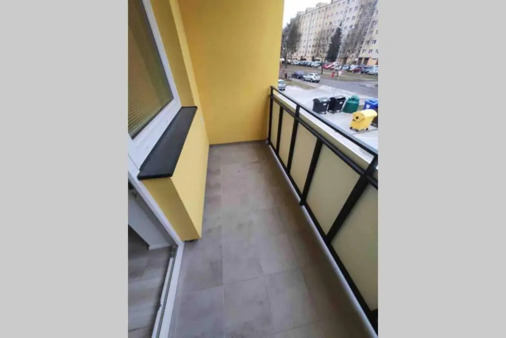 Moderné štúdio s balkónom v novostavbe