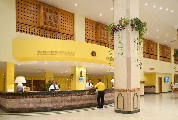 Lobby & Reception