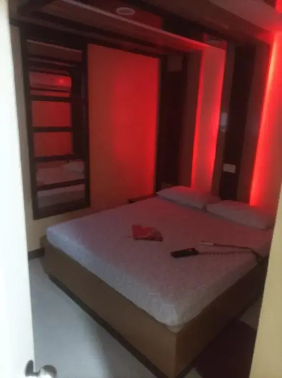 Hotel Sogo LRT Monumento Station - Chambres