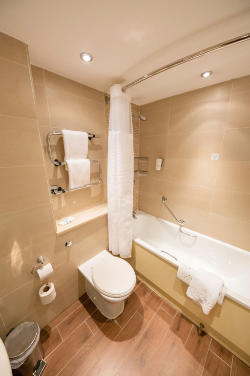 Holiday Inn NEWPORT by IHG - Général