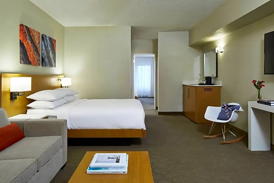 1 Bedroom Double Family Suite (full double bed)