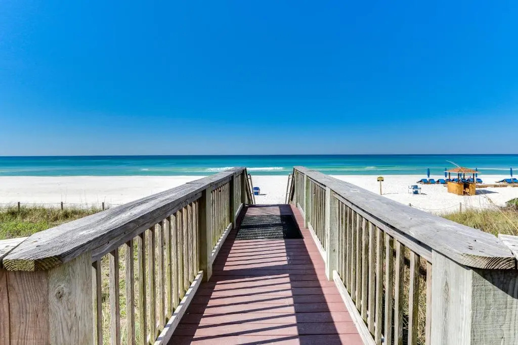 Tropic Winds Condominium - Chambres
