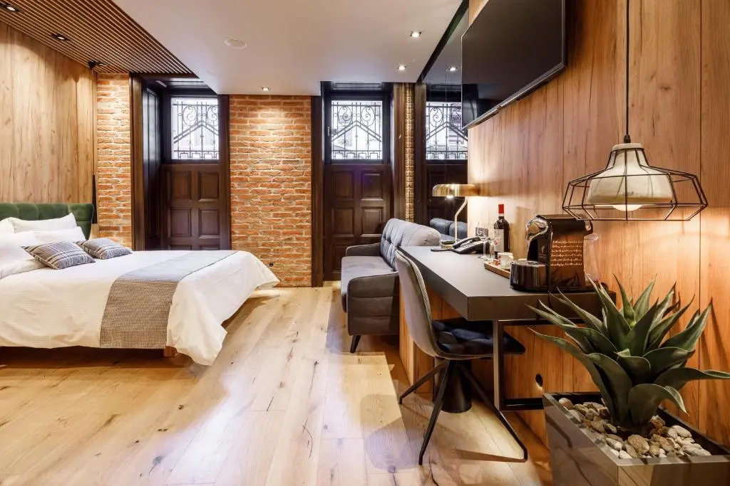 Executive Double Basement room (full double bed)