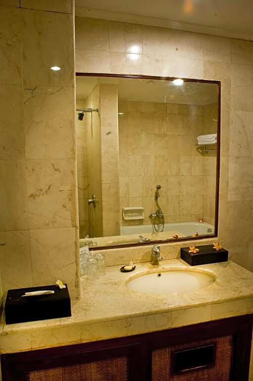 Legian Paradiso Hotel