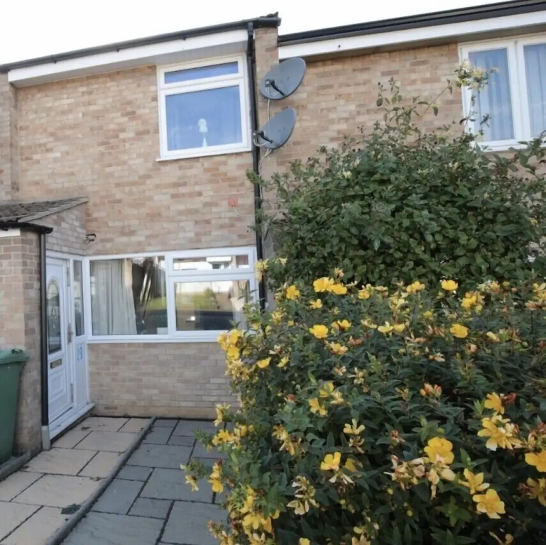 Arma Short Stays - Turner Close