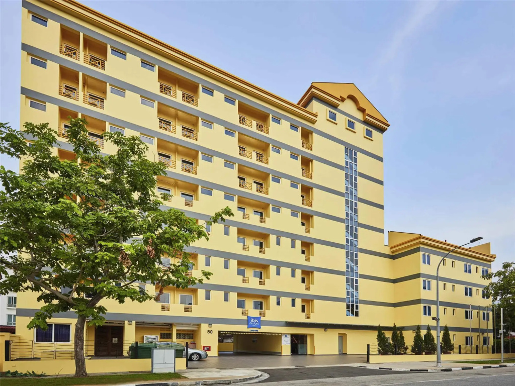 Ibis Budget Singapore Crystal