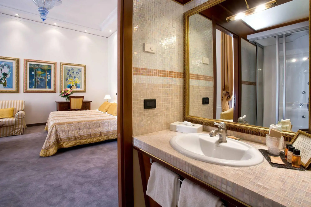 Hotel photo 10