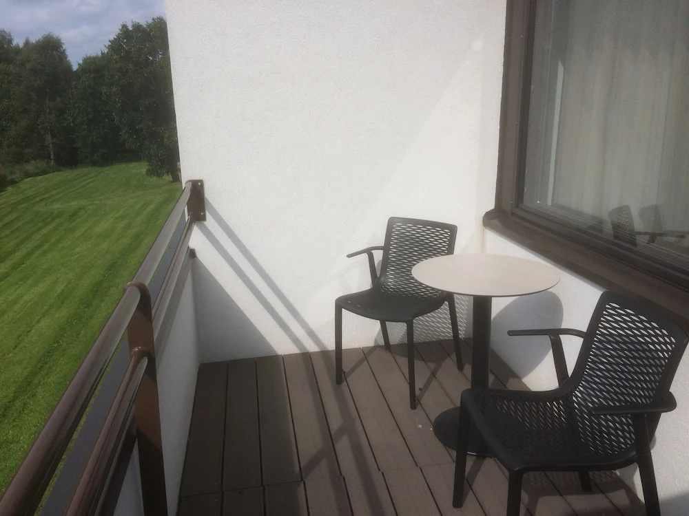 Balcony & Terrace