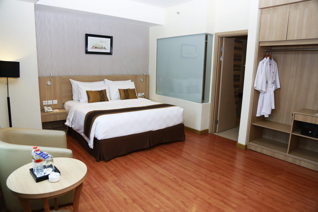 Golden Tulip Galaxy Hotel — фото 4