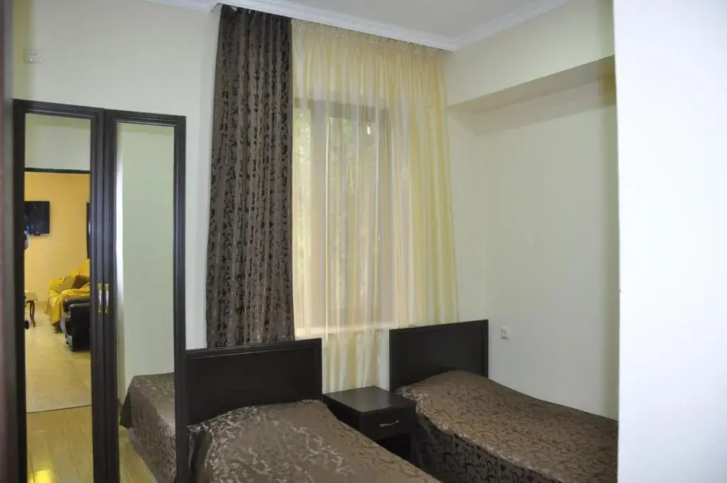 Economy room