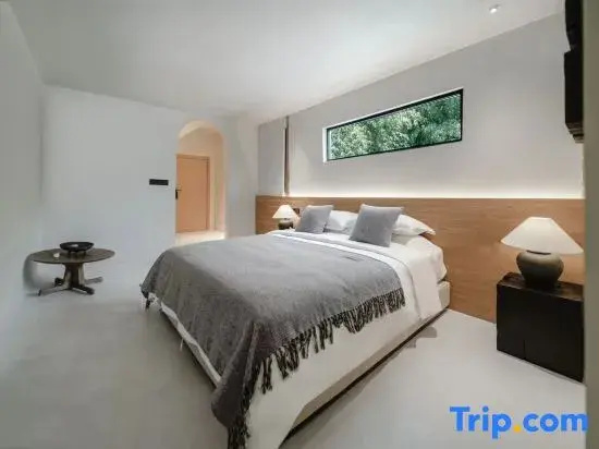 Standard Double Duplex room (full double bed)