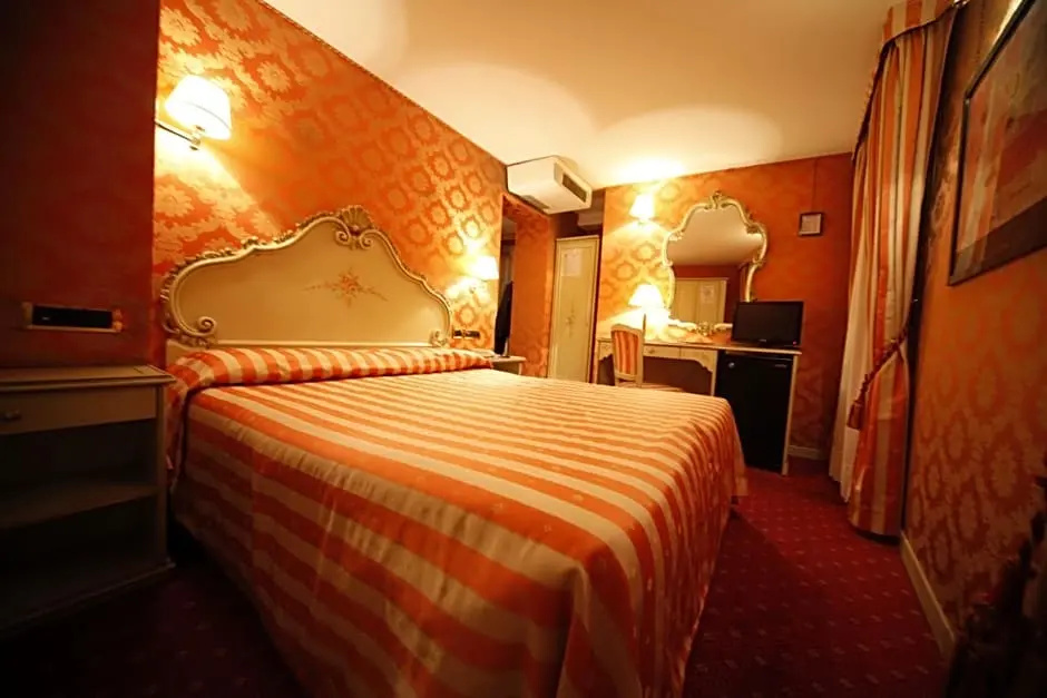 Lux Hotel - Chambres