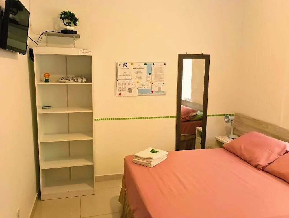 Comfort room