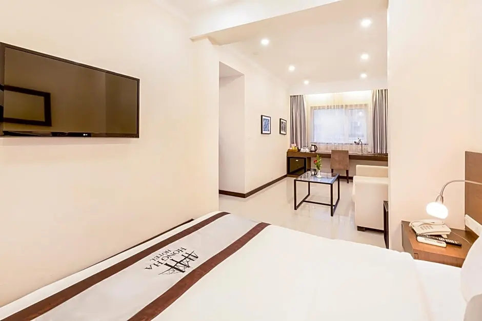 Premier Double room (full double bed)