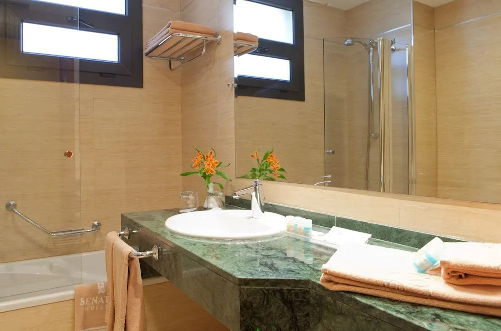 Senator Granada Hotel - Chambres