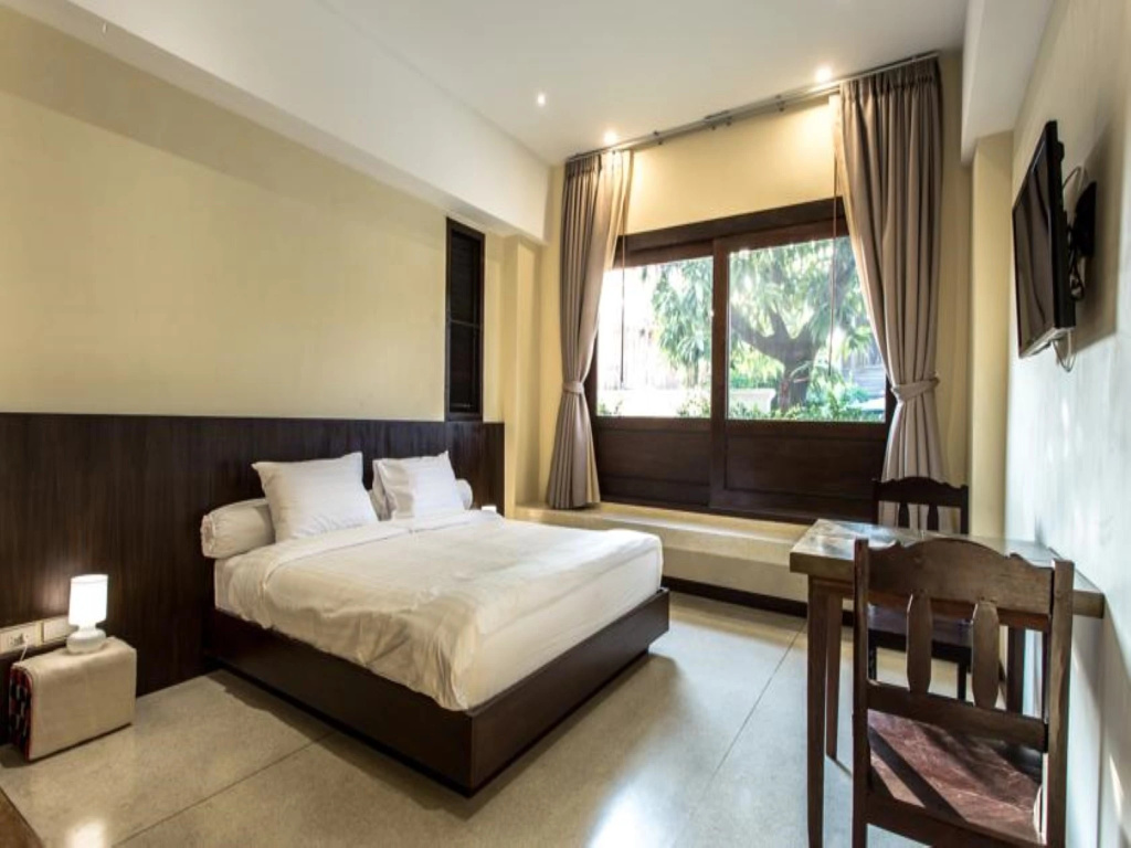 Superior Double room (full double bed)