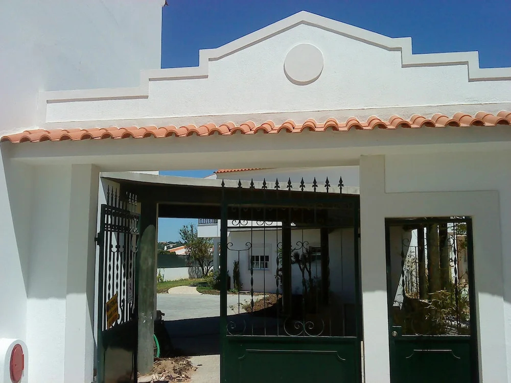 Albufeira 2 Bedroom Apartment 5 min From Falesia Beach and Close to Center! I