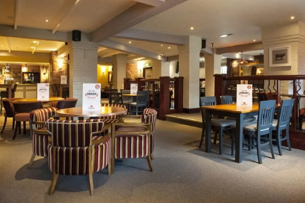 Premier Inn Solihull (Hockley Heath, M42) - фото 35