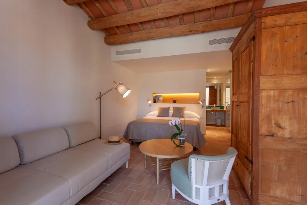 Can Liret Hotel by null