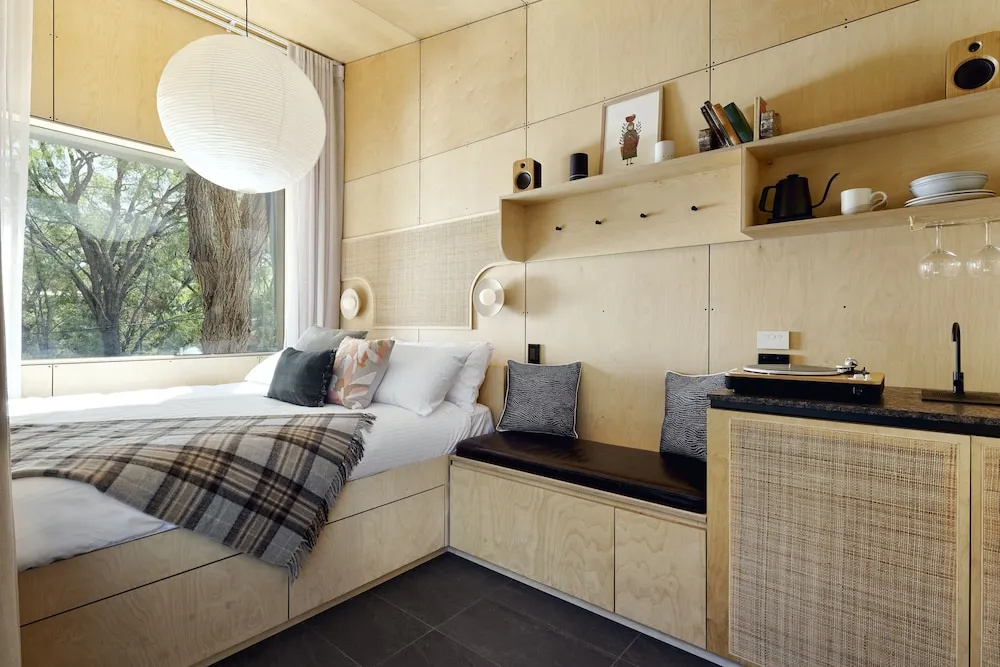 Comfort room