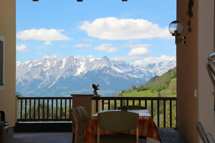 Balcony & Terrace