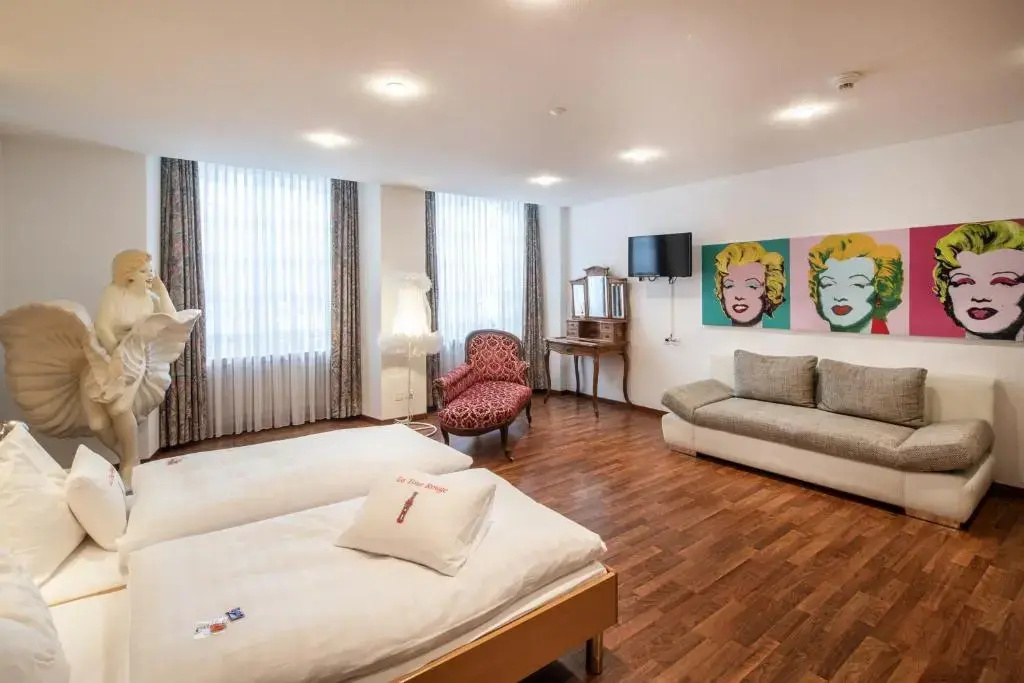 Hotel Roter Turm - Chambres