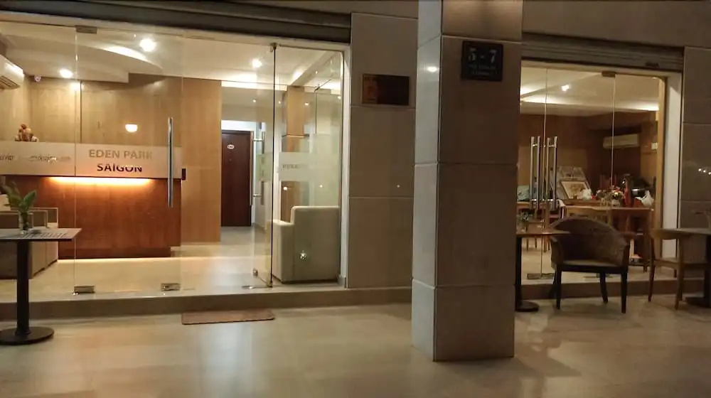Lobby & Reception