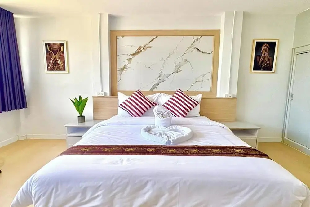 Отель Jomtien Wave Residence в Паттайе