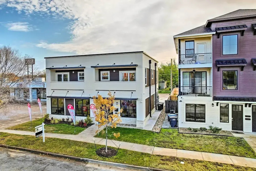 Walk to Tcu: Fort Worth Retreat w/ Balcony!
