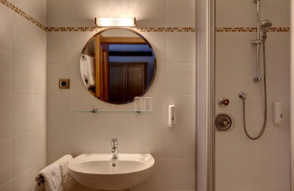 Hotel Burgfrieden - Chambres