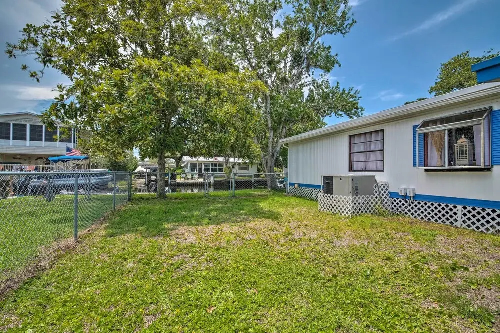 Homosassa Retreat w/ Sunroom & Canal Views!