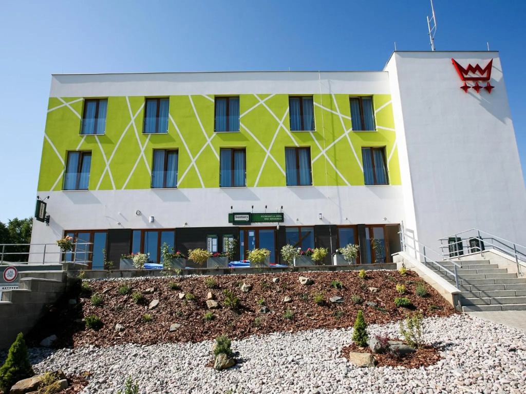 Nad Královnou Hotel & Restaurant