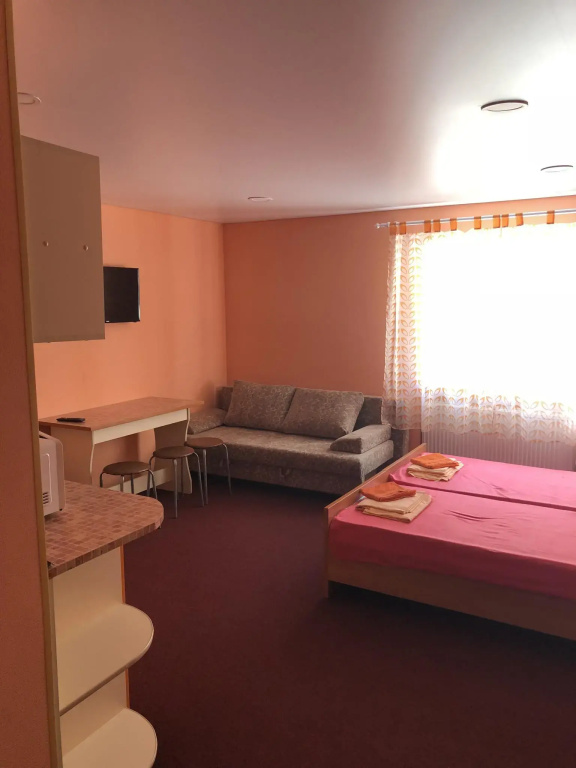 Economy room