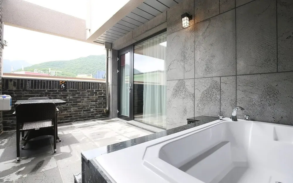 Gongju Hotel Moon