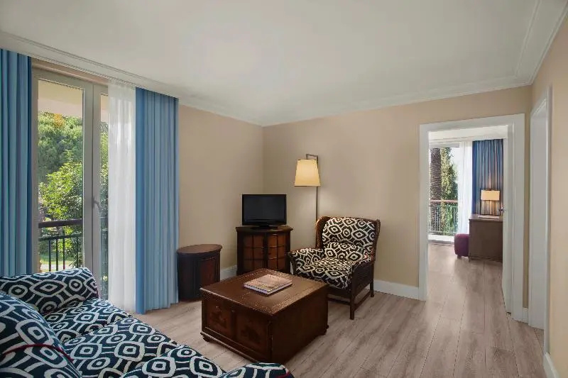 Family Quadruple room with balcony