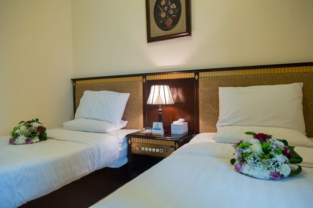 Dream Palace Hotel