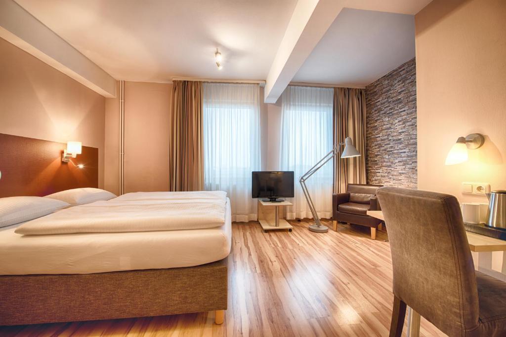 Двухместный номер Superior двуспальная кровать в Enjoy Hotel Berlin City Messe