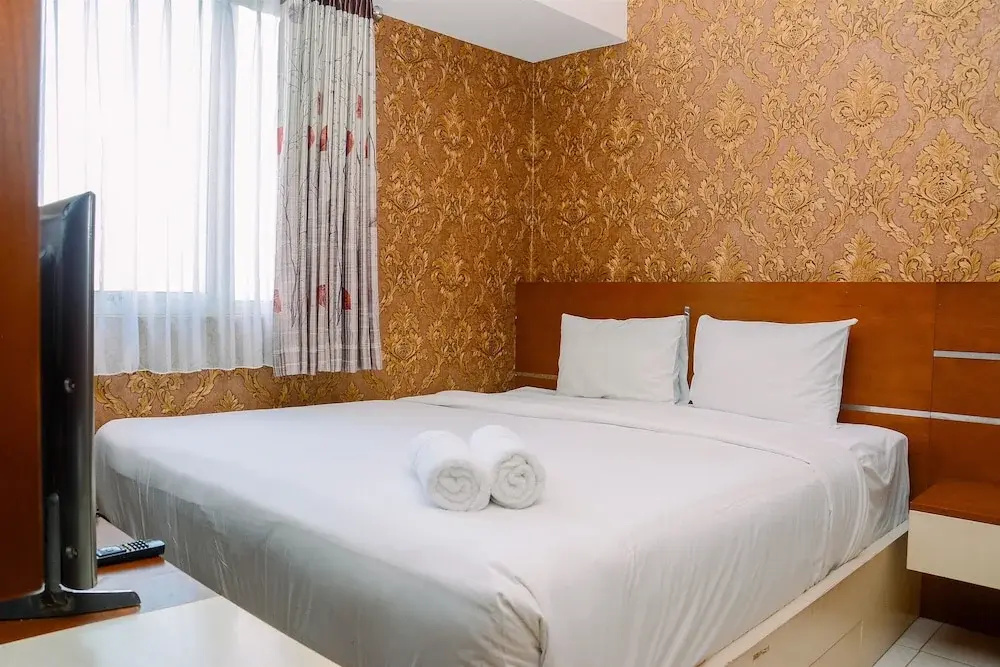 Fully Furnished and Spacious 2BR Maple Park Apartment