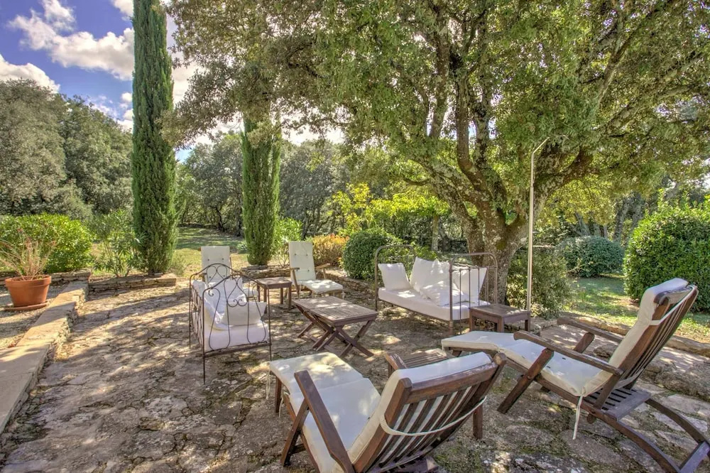 Afficher la photo 6 — La Garrigue de Gordes