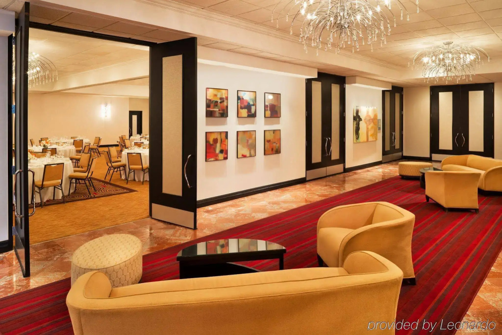 Sheraton Bloomington Hotel - фото 8