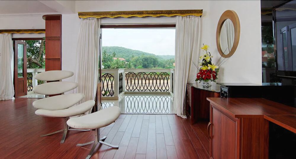 White Pearl Suites