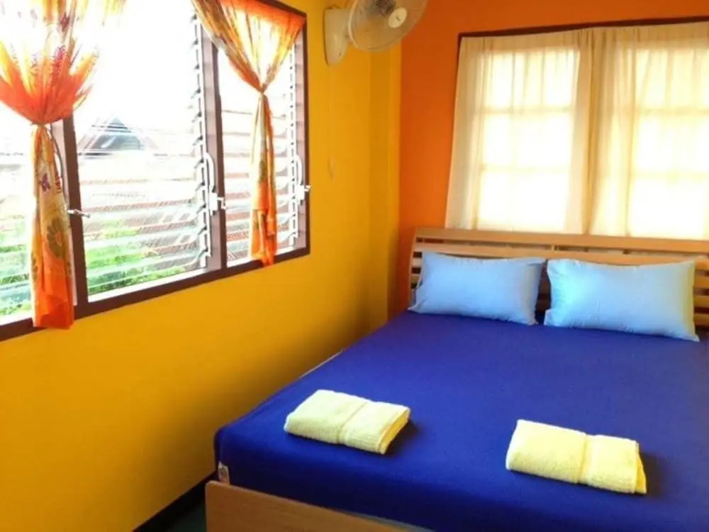 Just Chill Inn - Hostel — 3