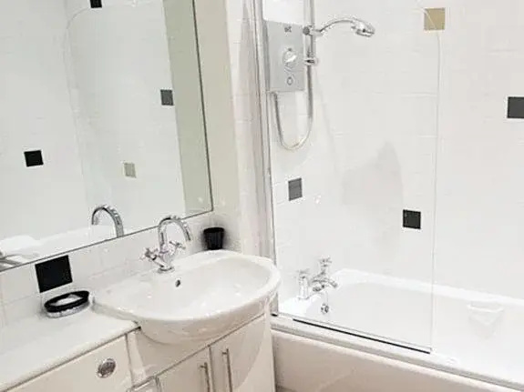gallery_image_hidden_10