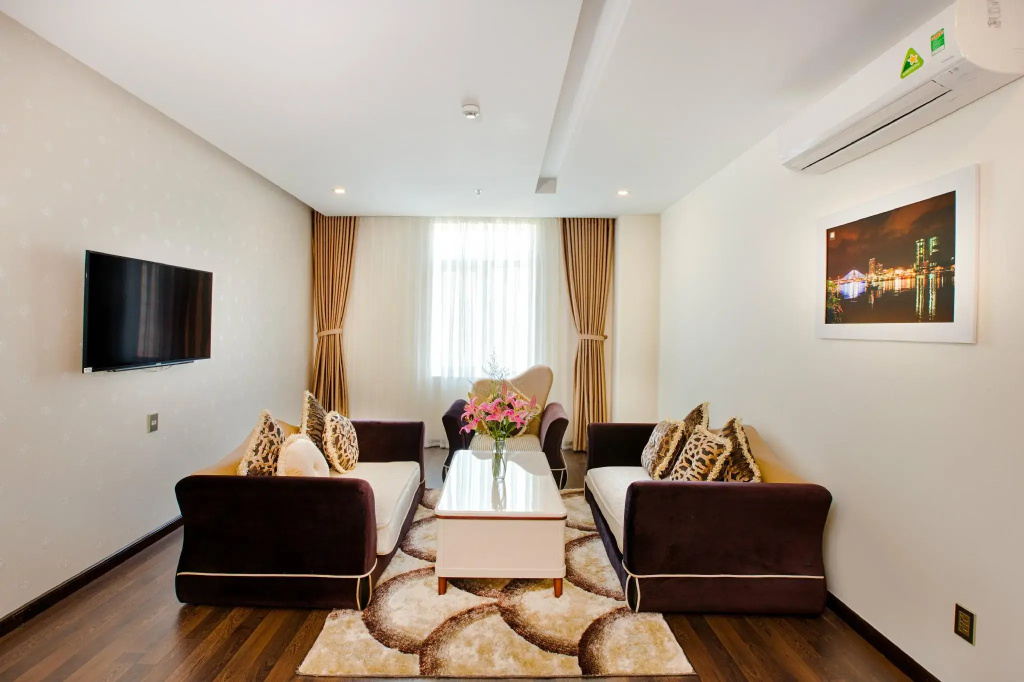 Double Suite (full double bed)
