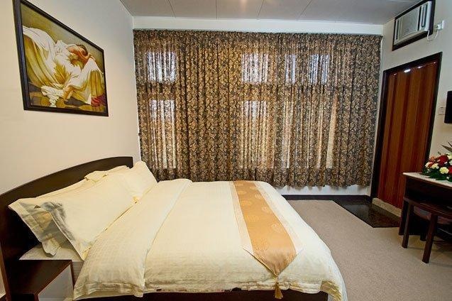 Leisure Inn