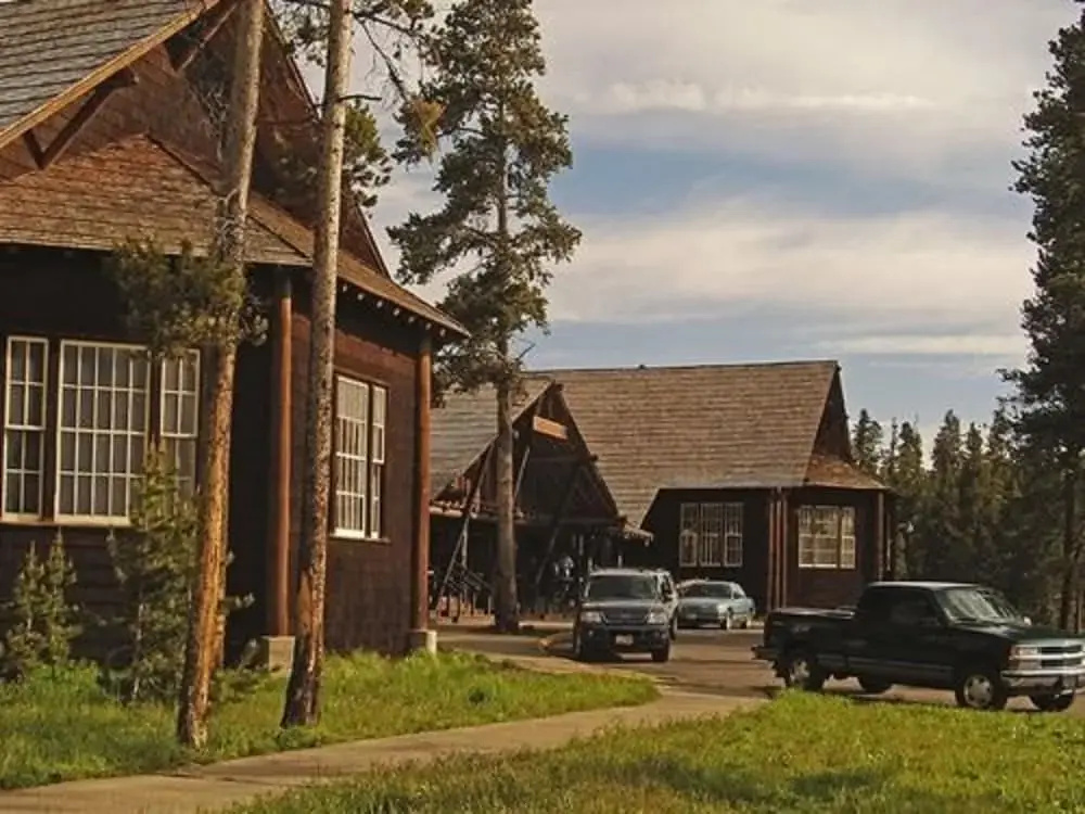 Lake Lodge